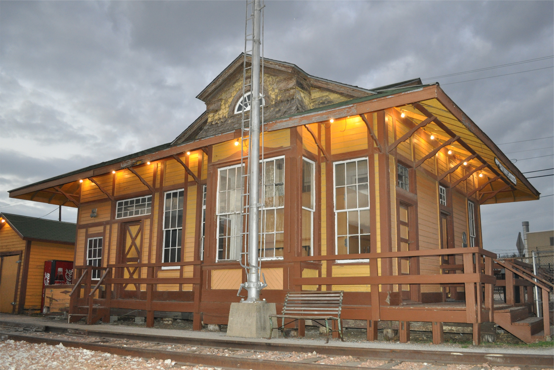 Museum of the American Railroad depot makes its move Monday