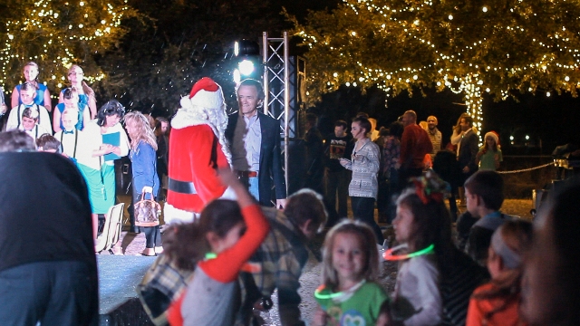 VIDEO: Heath Holiday in the Park draws nearly 1,000 people – and Santa!