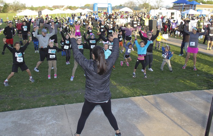 Heart of Heath 5K, 1-Mile Family Run draws over 350 runners