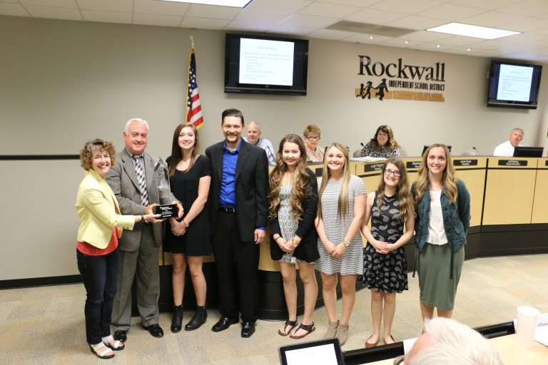 Rockwall ISD wins Kids Teaching Kids 21-­Day Challenge
