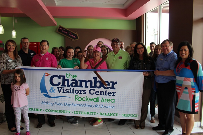 Rockwall Chamber welcomes Smallcakes Cupcakery and Creamery with ribbon cutting