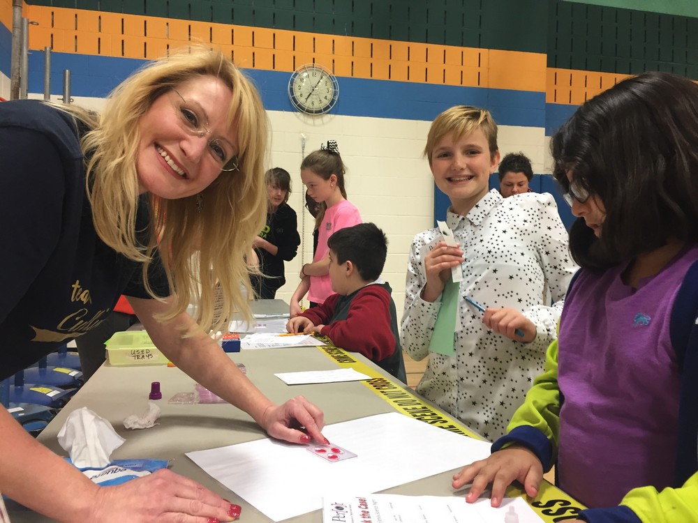Cullins Elementary welcomes Perot Museum during Family Night