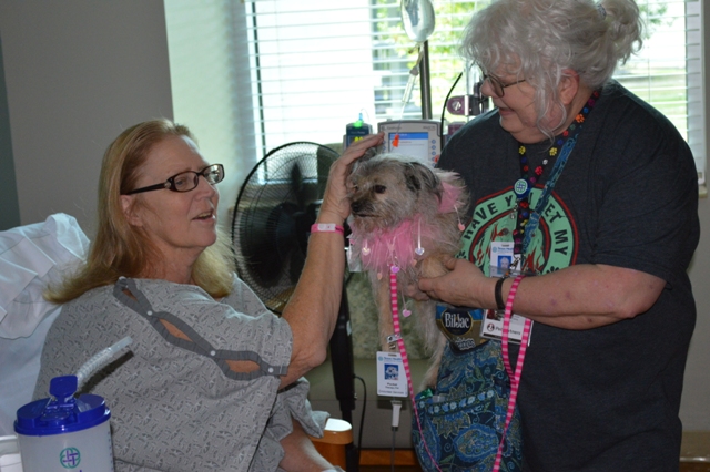Texas Health Presbyterian Hospital Rockwall spreads the love with pet therapy