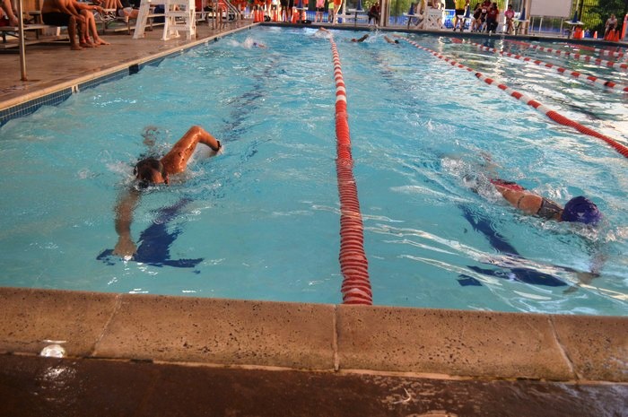 yrock4 swimmers in water