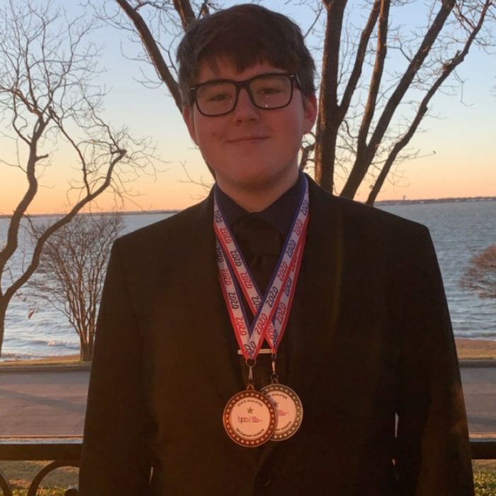 Blue Ribbon News Senior Spotlight: Bo Crawford, Rockwall-Heath High School