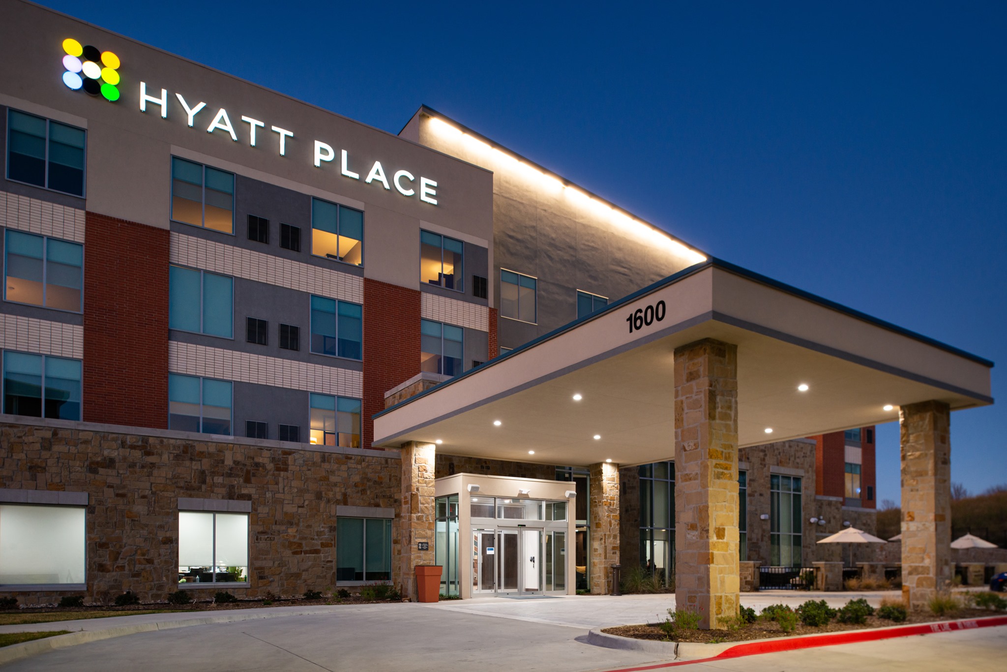 Hyatt Place Dallas/Rockwall welcomes community to Oktoberfest ...