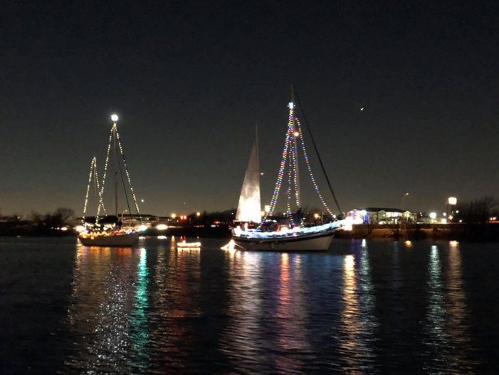 Christmas lighted boat parade planned for Lake Ray Hubbard