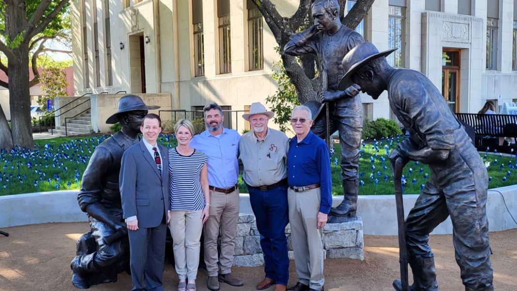 City of Rockwall Dedicates Discovery Statue in Downtown Rockwall Square
