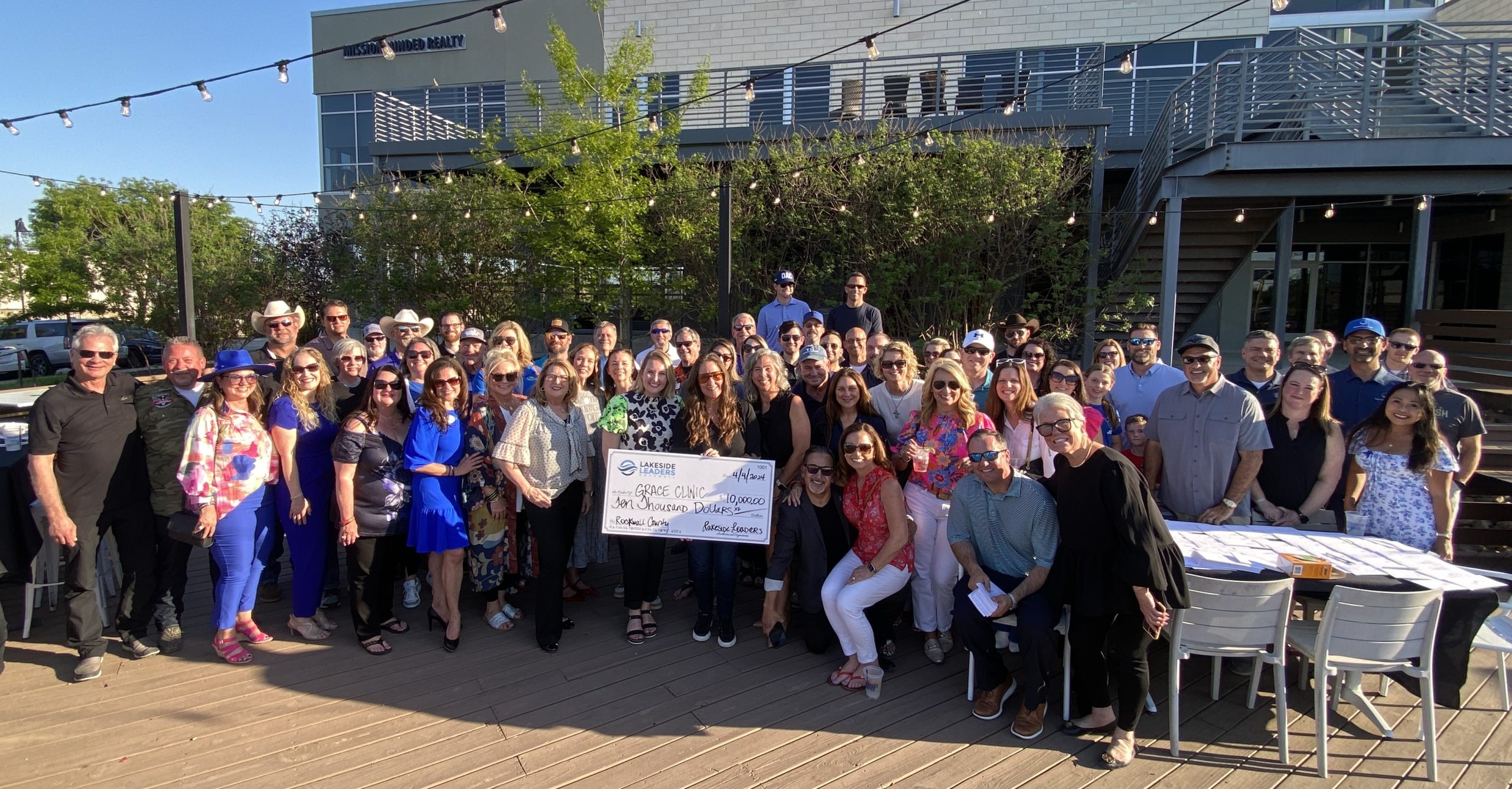 Lakeside Leaders award $10,000 donation to Rockwall’s Grace Clinic ...