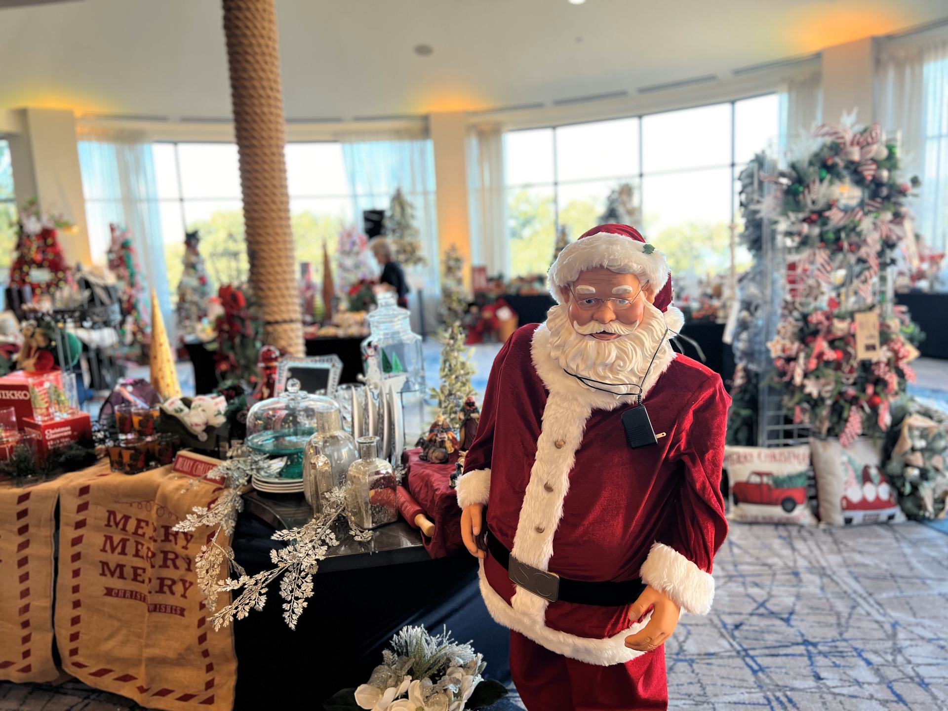 Rockwall County Helping Hands Festival of Trees: A Tree-Mendous Success!