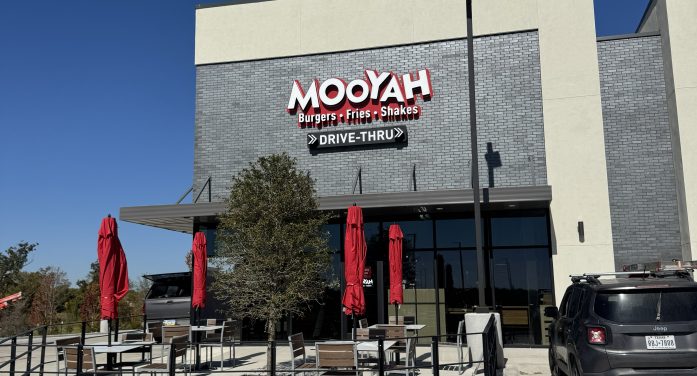 MOOYAH Burgers, Fries & Shakes welcomes its third drive-thru location with grand opening celebration in Rockwall