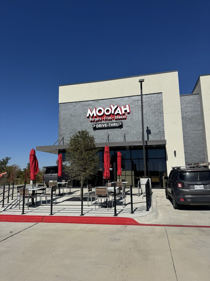 MOOYAH Burgers, Fries & Shakes welcomes its third drive-thru location with grand opening celebration in Rockwall