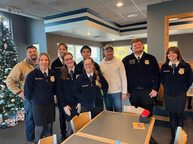 Rockwall Breakfast Rotary welcomes Rockwall ISD Agriculture team as they prepare for state competition