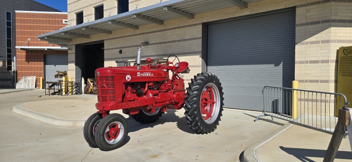 Royse City students restore classic tractor for State Fair of Texas exhibit